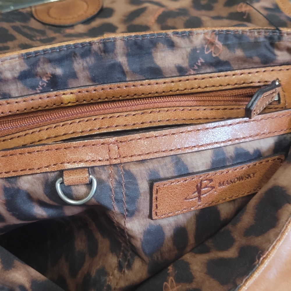 B. Makowsky Crossbody Leather Purse Bag Orange - Picture 5 of 10